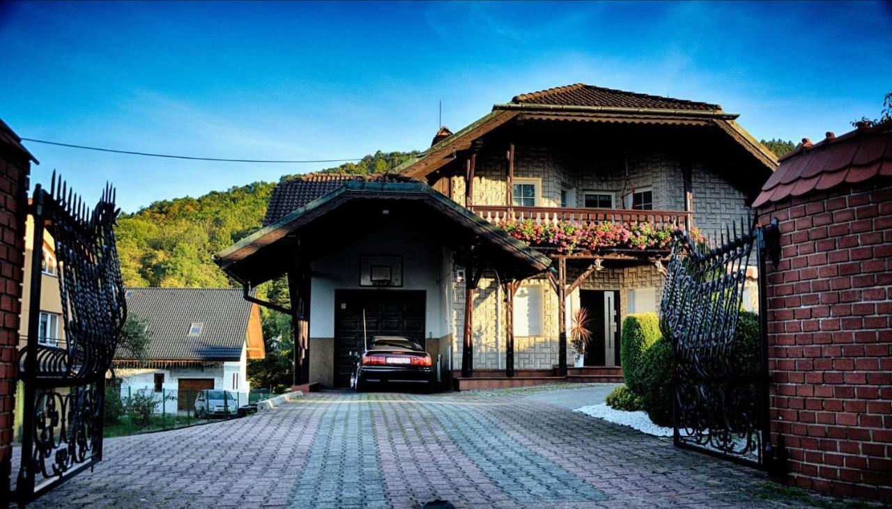 Pokoje Pod Szyndzielnia Bielsko-Biała Ngoại thất bức ảnh